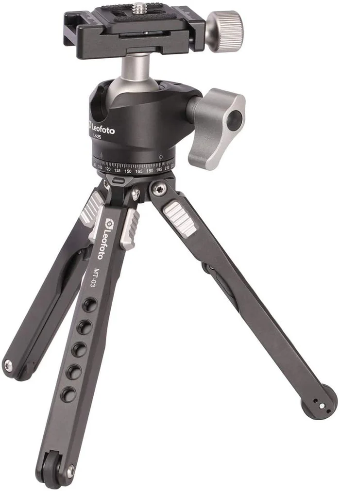 Read more about the article Leofoto Best Selling Tripods & Camera Gear Review (2026) – Complete Buyer’s Guide